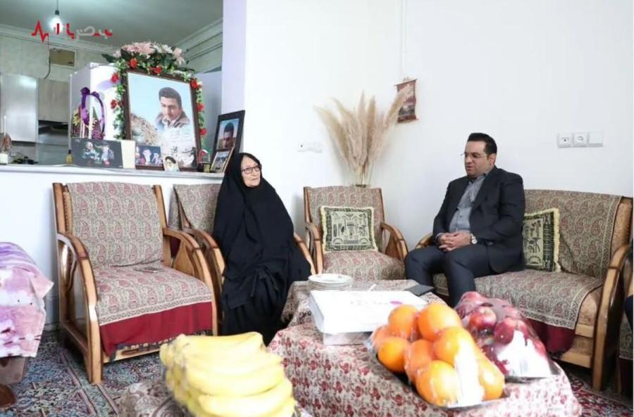دیدار با خانواده‌ی شهدا